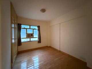 Mid Levels Central - Merry Court 02