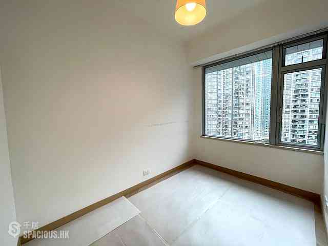 Tung Chung - Century Link Phase 2 Tower 1A 07