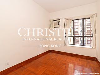 Mid Levels Central - Elegant Terrace 07