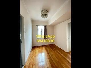 Sai Ying Pun - Golden Phoenix Court 03