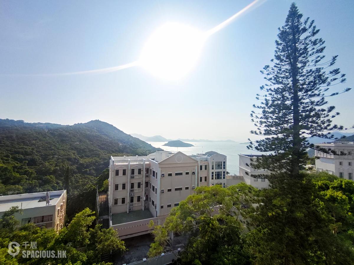 Chung Hom Kok - 8-14, Cape Road 01