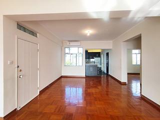 Chung Hom Kok - 8-14, Cape Road 07