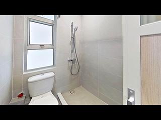 Wan Chai - Causeway Centre 24