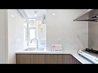 Wan Chai - Causeway Centre 15