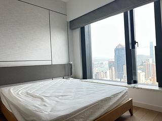 Mid Levels Central - Gramercy 02