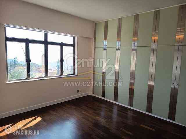 The Peak - Villa Verde Block D 10