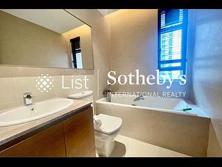 Mid Levels Central - Hillsborough Court 07