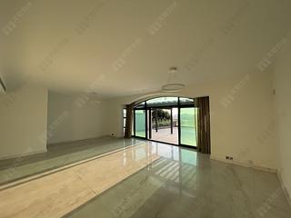 Stanley - Villa Rosa 02