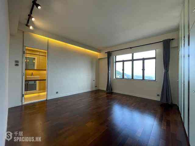 The Peak - Villa Verde Block D 09