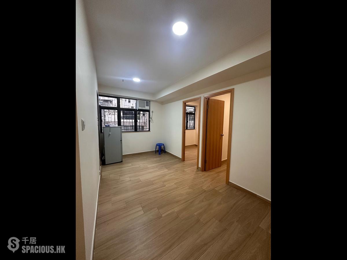 Sheung Wan - 29-31, Hillier Street 01