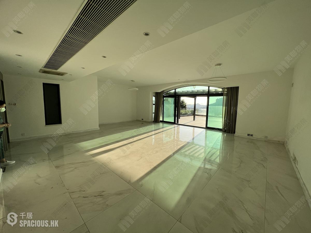 Stanley - Villa Rosa 01