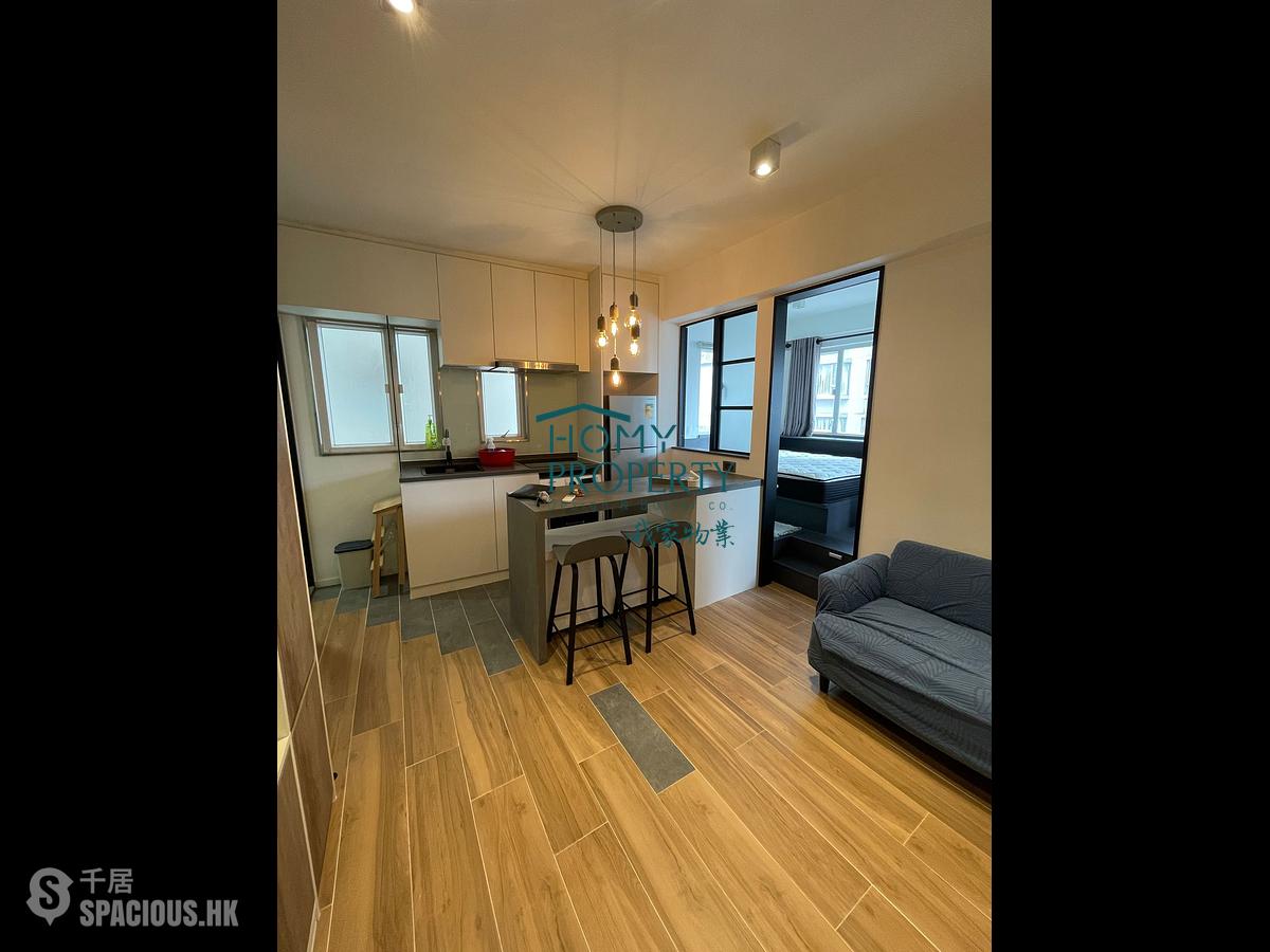 Kennedy Town - Luen Wai Apartment 01
