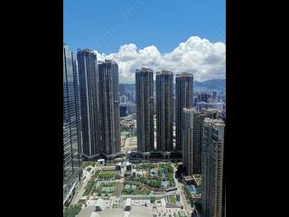 西九龍 - 君臨天下3座 08
