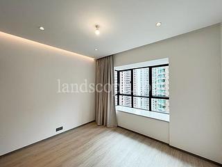Mid Levels Central - Dynasty Court 05