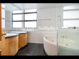 Mid Levels Central - Fairlane Tower 06
