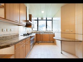 Mid Levels Central - Fairlane Tower 10