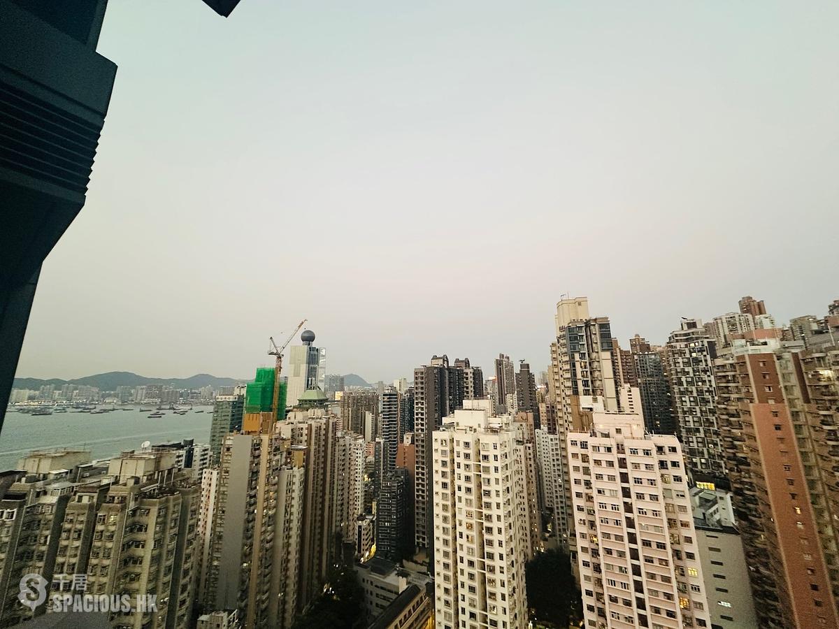 Shek Tong Tsui - Novum West 01
