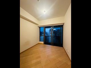 Shek Tong Tsui - Novum West 03