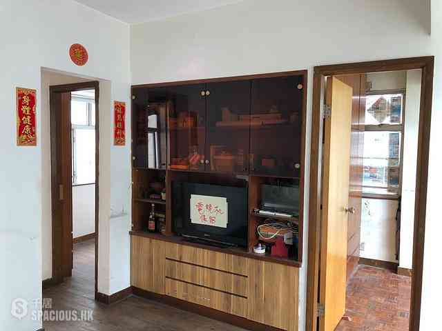 Wan Chai - Wing Shing Building 03