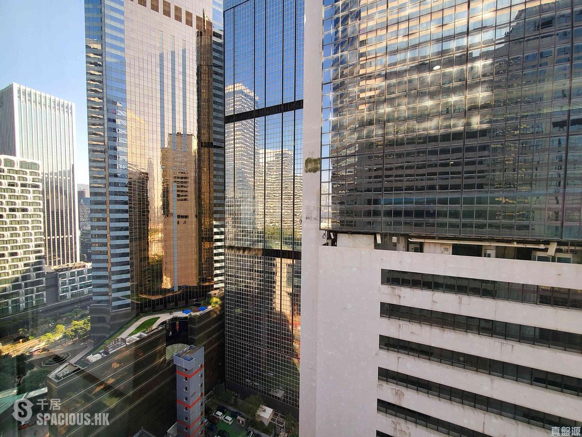 Wan Chai - Convention Plaza Apartments 01