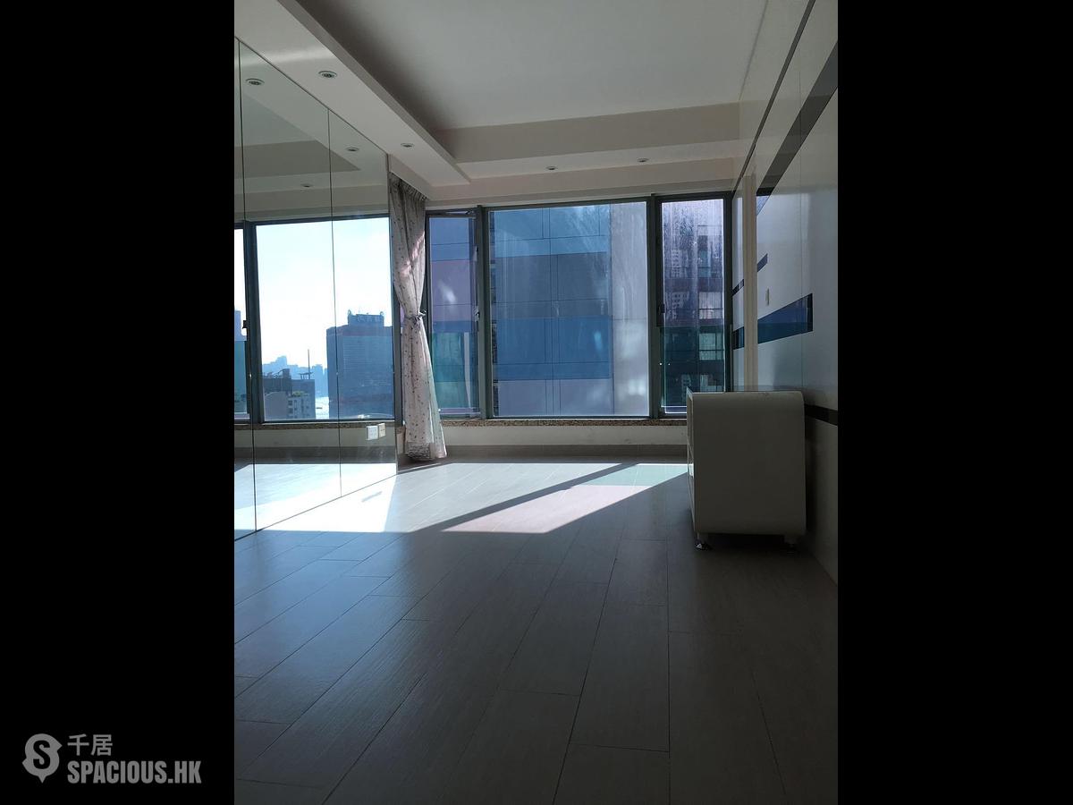 Sheung Wan - Queen's Terrace Block 1 01
