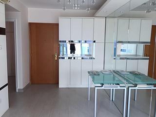 Sheung Wan - Queen's Terrace Block 1 02