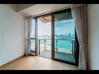 Wan Chai - The Gloucester 08