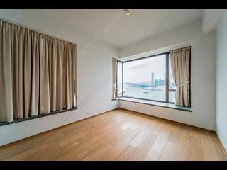 Wan Chai - The Gloucester 10