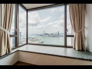 Wan Chai - The Gloucester 11