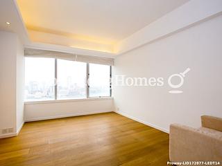 Wan Chai - Convention Plaza Apartments 05