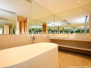 Wan Chai - Convention Plaza Apartments 06