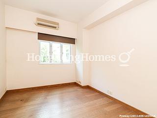 Tai Hang - Swiss Towers 07