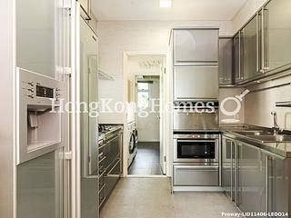 Tai Hang - Swiss Towers 08