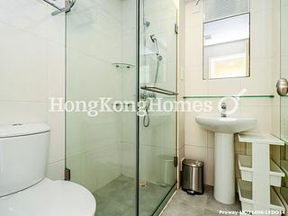 Tai Hang - Swiss Towers 09
