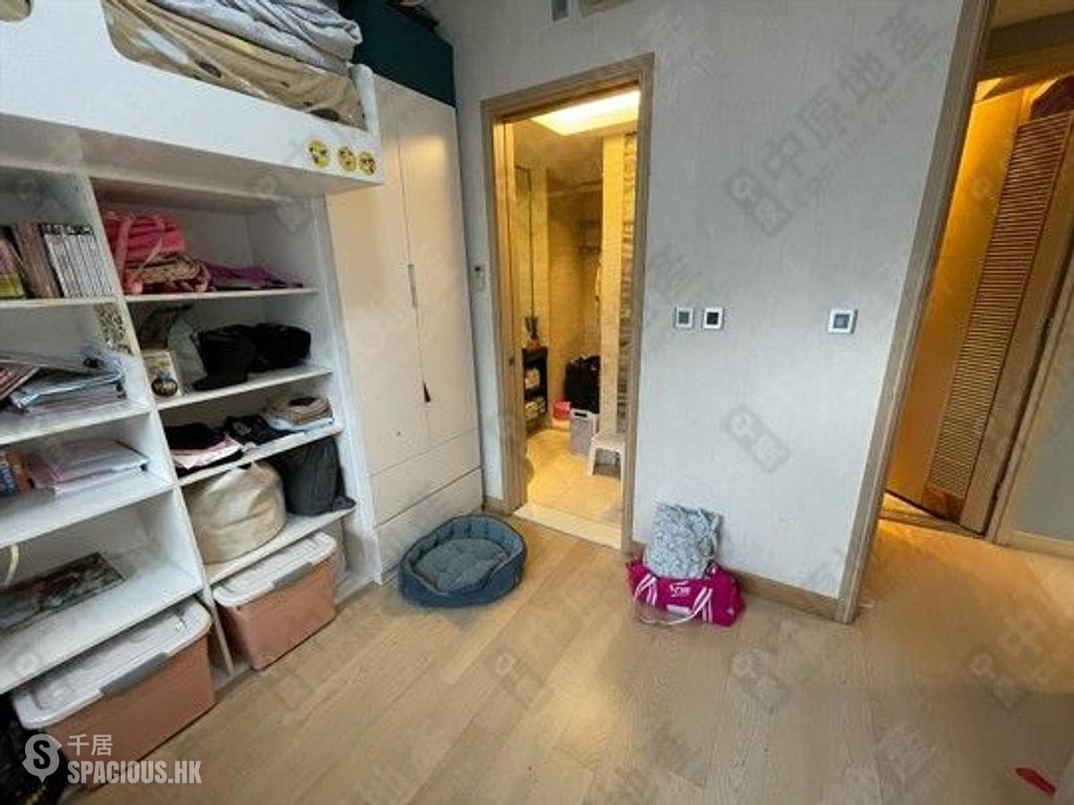 Wong Chuk Hang - Marinella Block 6 01