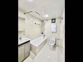 Causeway Bay - Hoi Deen Court 05