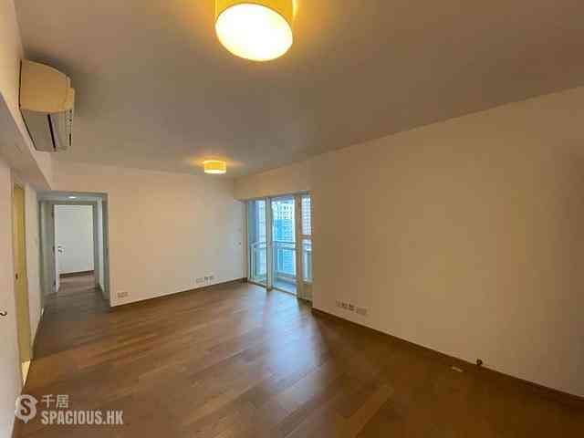 Soho - Centrestage 01