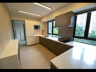 Braemar Hill - Wilshire Towers Block B 13