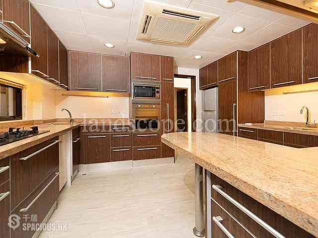 Repulse Bay - The Somerset 12