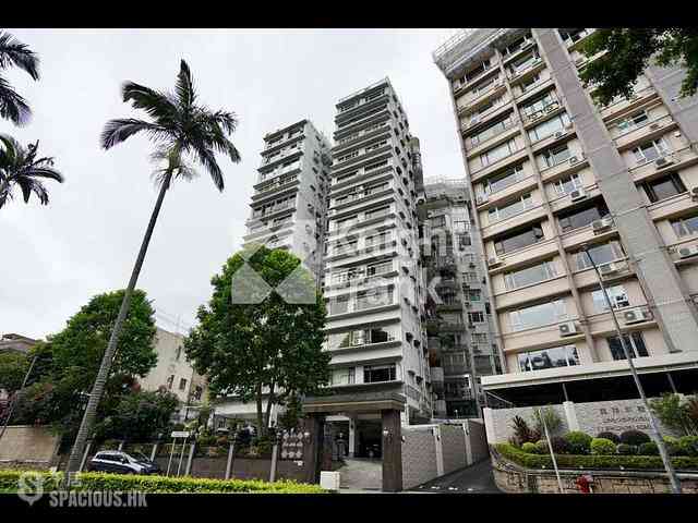 Beacon Hill - Beacon Hill Court 01