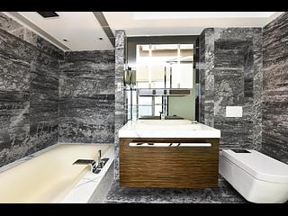 Wong Chuk Hang - Marinella 06