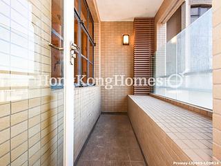 Mid Levels Central - Garden Terrace 02