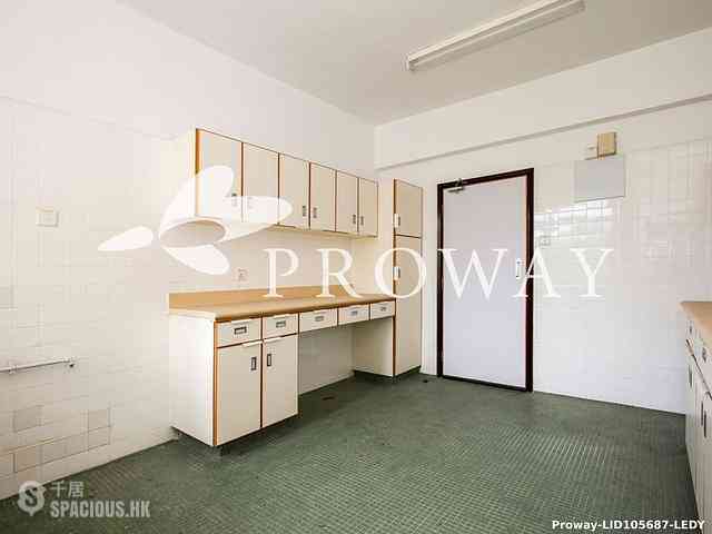 Cheung Sha Wan - 8-10, Caldecott Road 11