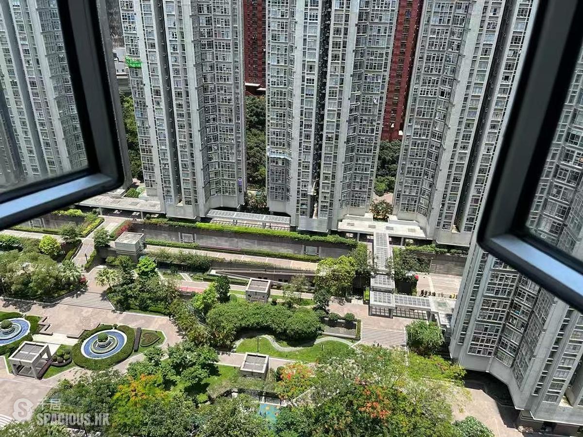 Quarry Bay - Nan Fung Sun Chuen 01