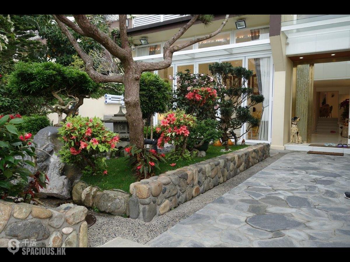 The Peak - Peak Villas 01