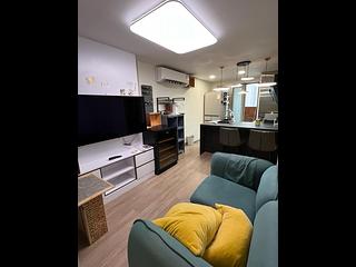 Sai Ying Pun - Lee Wai Building 12