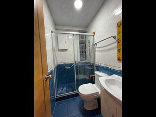 Mid Levels West - Hing Wah Mansion Block B 08
