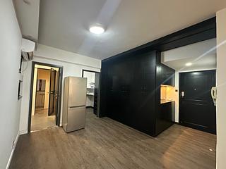 Mid Levels Central - Elegant Terrace Block 1 13