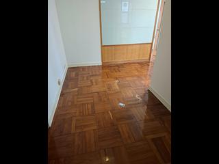 Sai Ying Pun - Fung King Court 02