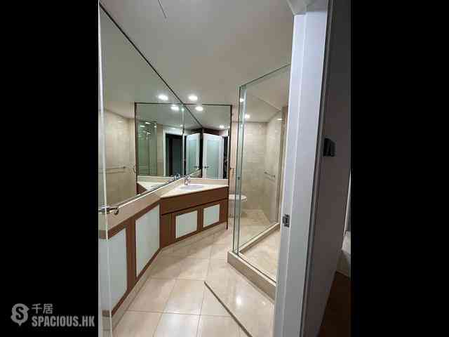 Mid Levels Central - Tregunter Block 1 06